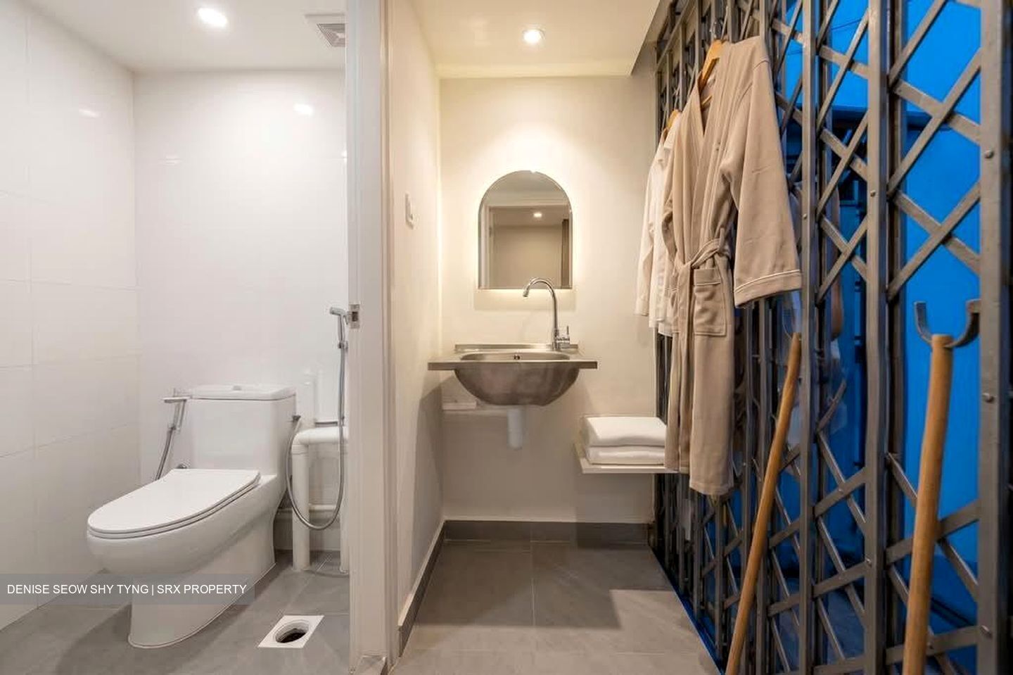 Upper Serangoon Road (D19), Apartment #558897431